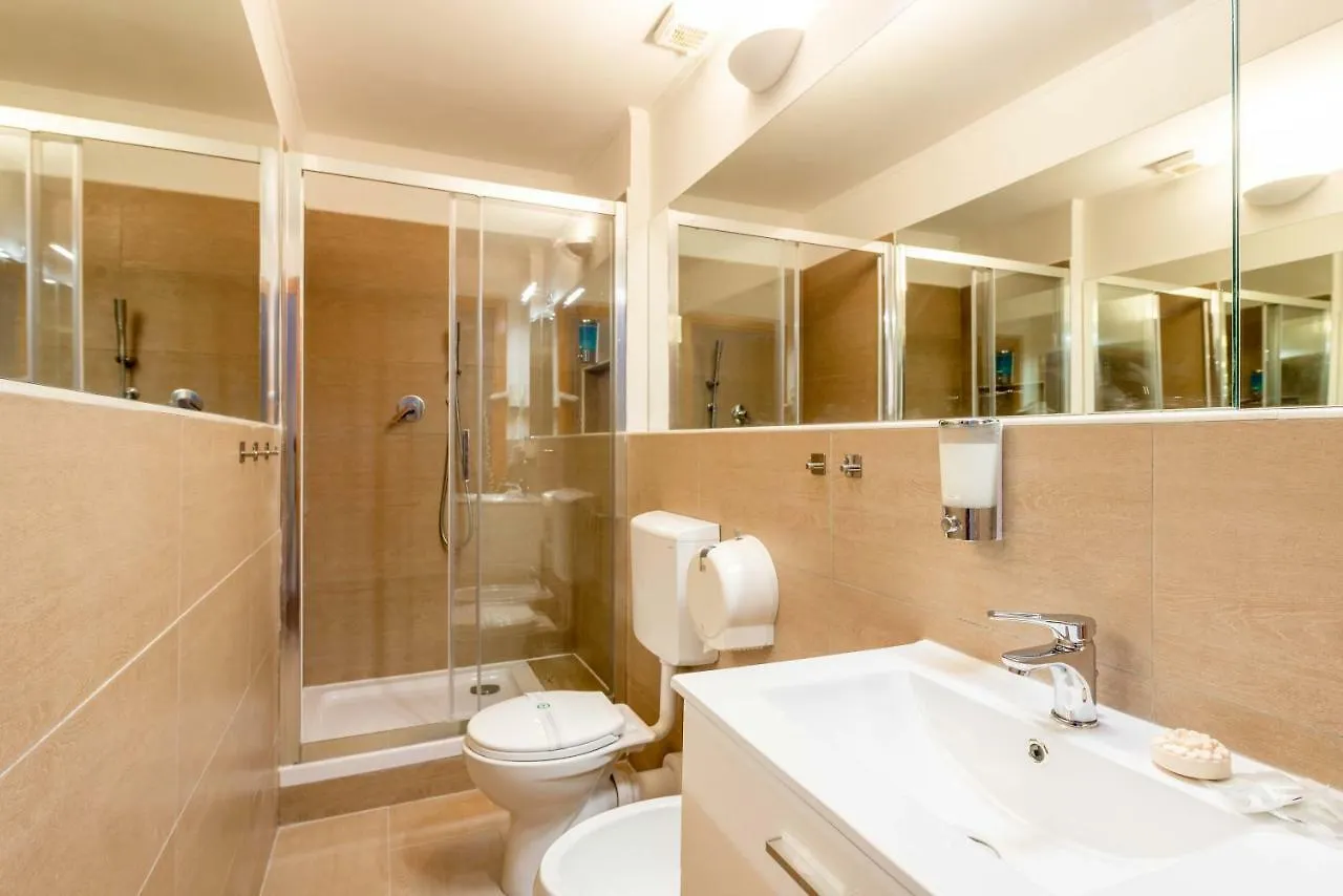 Guest house Clavdia Flat Hotel Rome